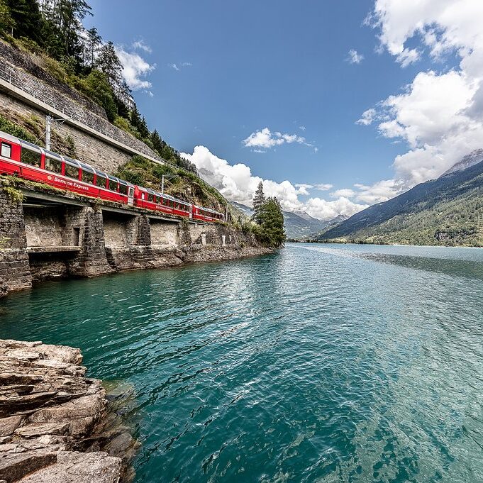 Bernina Express Glass Train